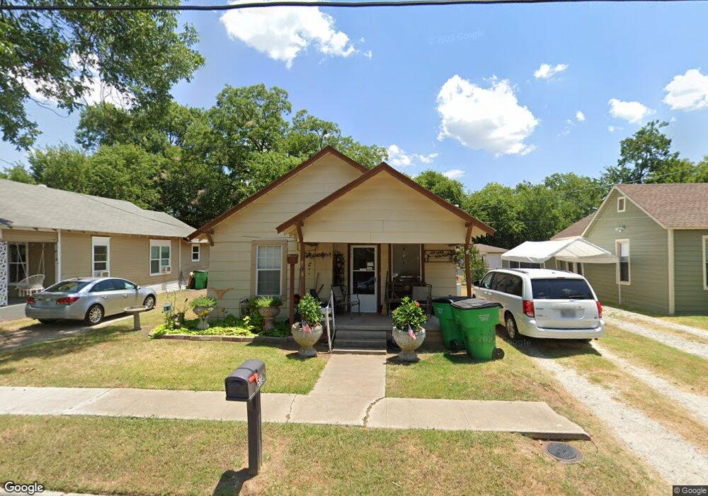 510 Ritchey St, Gainesville, TX 76240 - photo 1