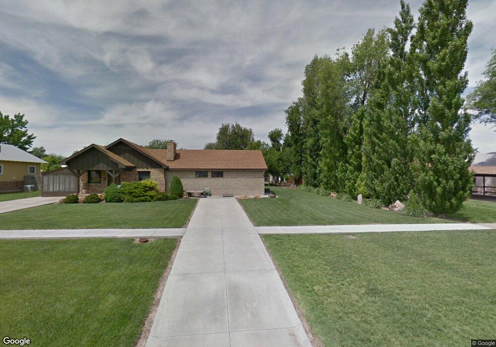 607 S Jefferson St, Hugoton, KS 67951 - photo 1