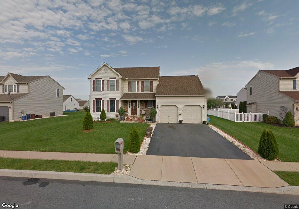 613 Tyler Dr, Reading, PA 19605 - photo 1