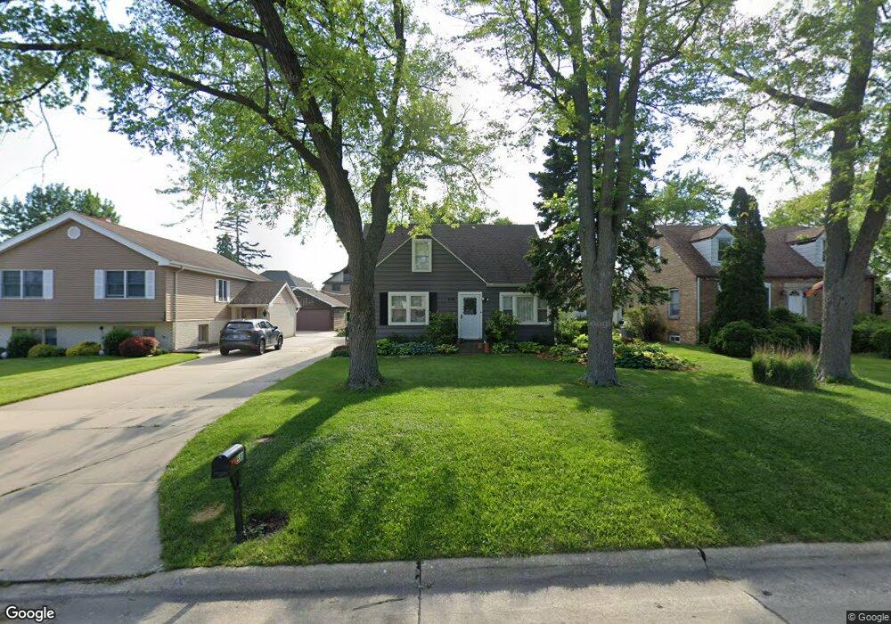 530 N Emroy Ave, Elmhurst, IL 60126 - photo 1