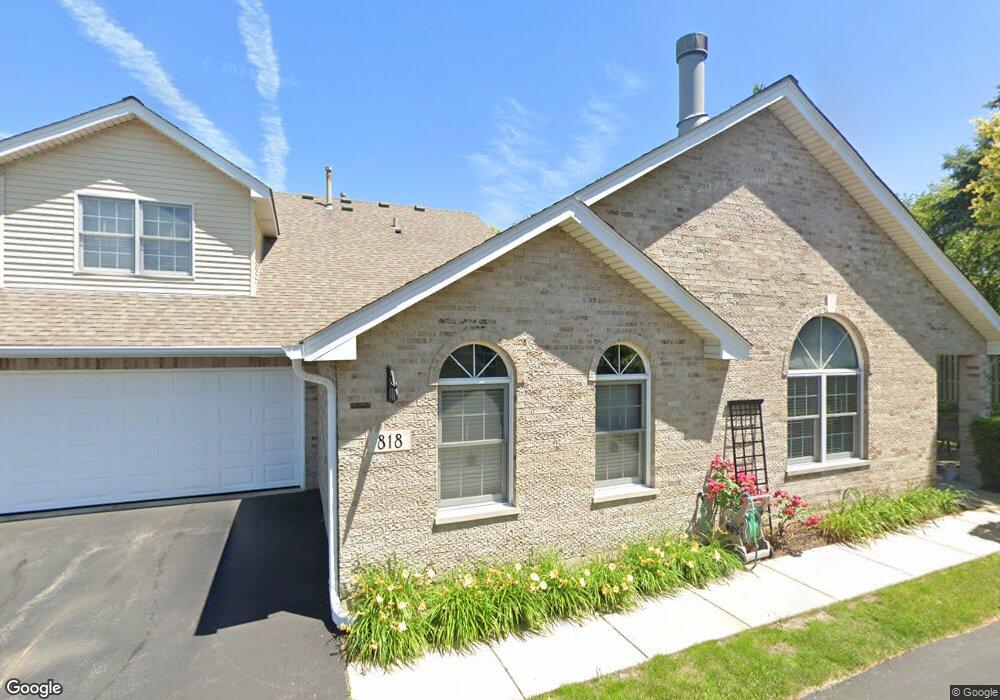 818 Havenshire Rd unit 4, Naperville, IL 60565 - photo 1