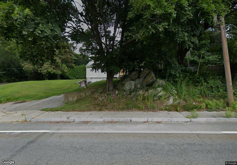 25 W Wrentham Rd, Cumberland, RI 02864 - photo 1