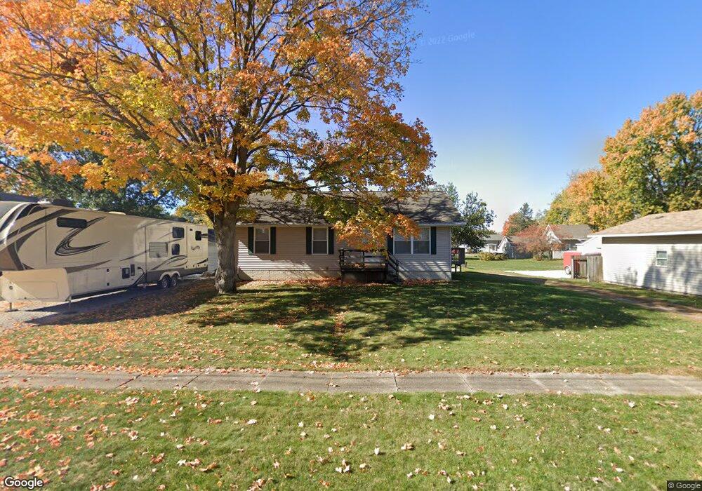 515 E 10th St S, Newton, IA 50208 - photo 1