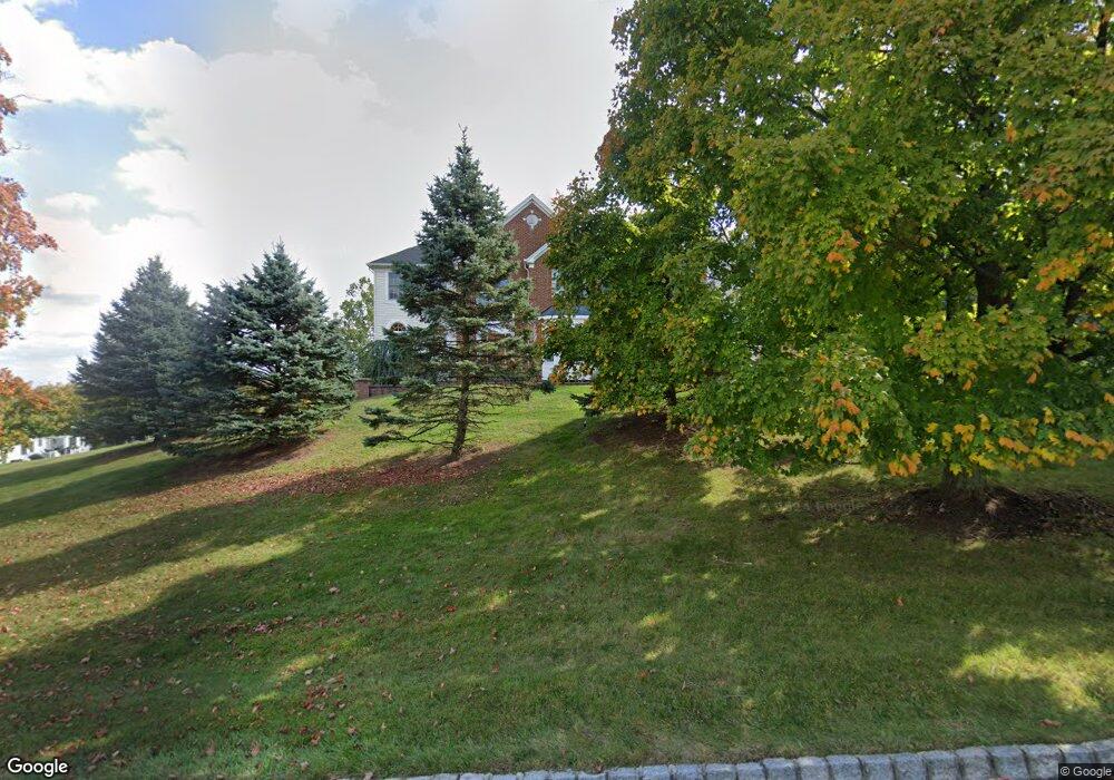 4 Regal Way, Flemington, NJ 08822 - photo 1