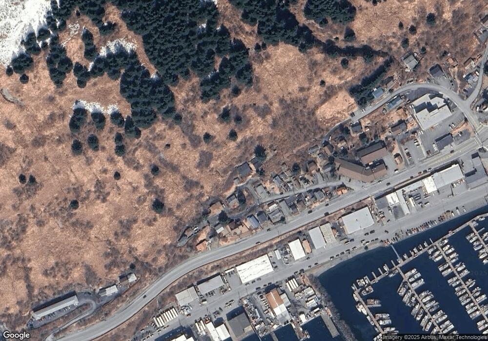 318 W Hillcrest St, Kodiak, AK 99615 - photo 1