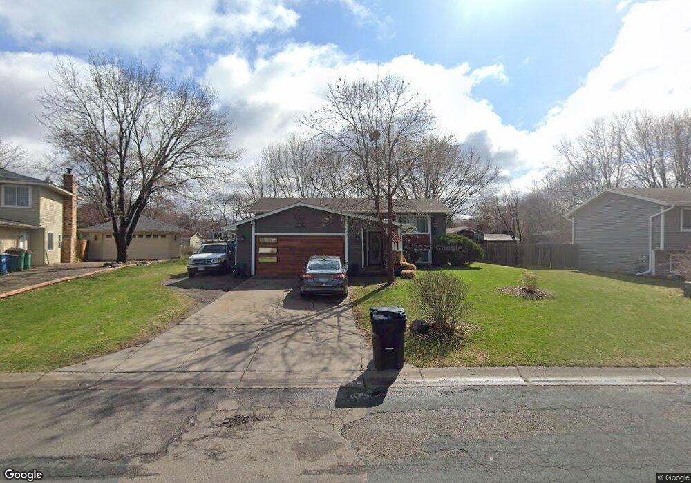 9762 Ives Ln N, Maple Grove, MN 55369 - photo 1