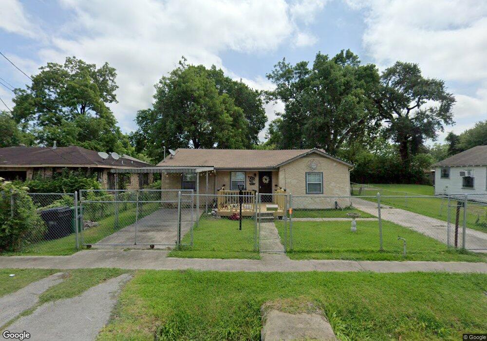 4210 Russell St, Houston, TX 77026 - photo 1