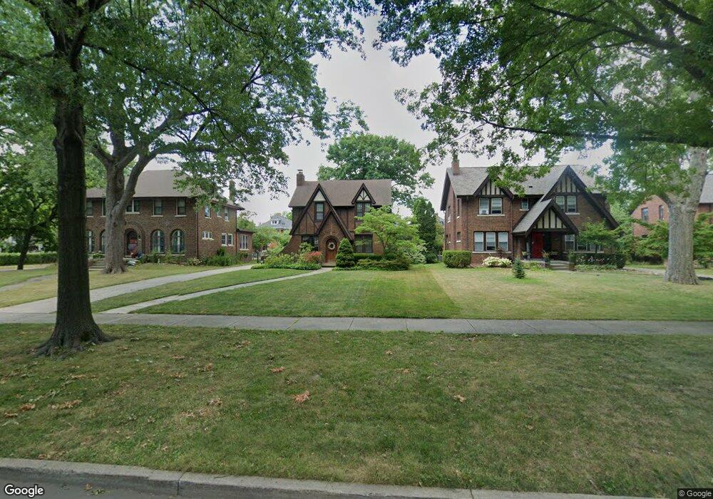 1411 Balfour St, Grosse Pointe Park, MI 48230 - photo 1