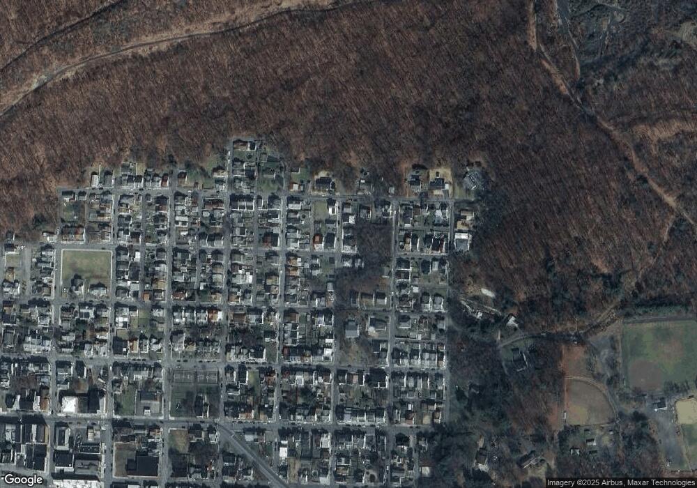 905 E Packer St, Shamokin, PA 17872 - photo 1