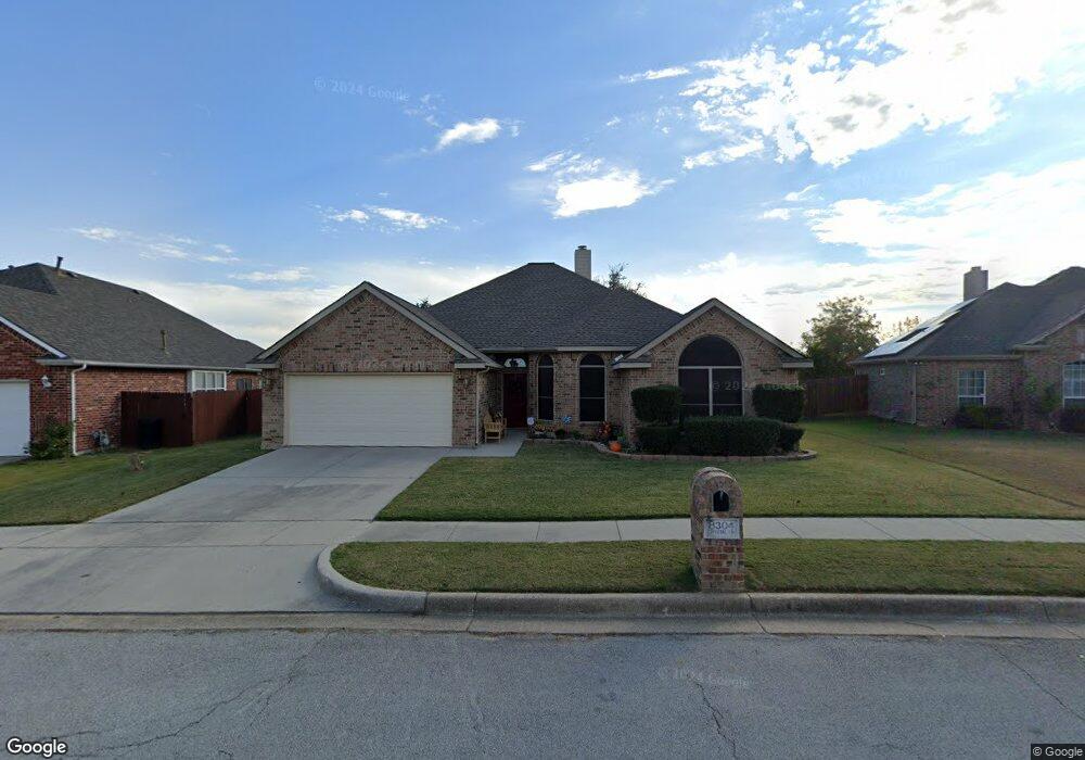 8304 Crystal Ln, North Richland Hills, TX 76182 - photo 1