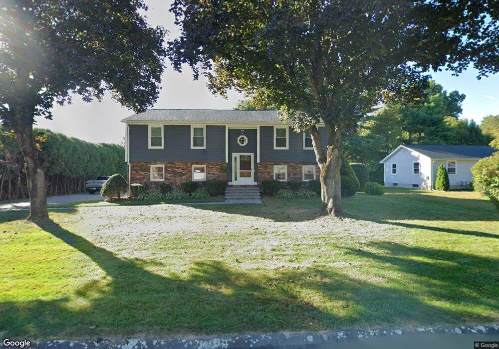 4 Oakridge Cir, Easthampton, MA 01027 - photo 1