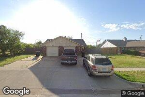 2832 N Nottingham Way Unit 2834, Moore, OK 73160