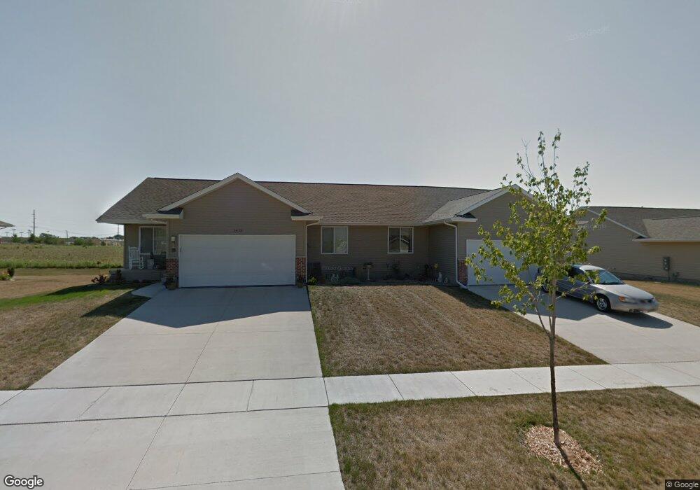 3401 Badger Dr SW, Cedar Rapids, IA 52404 - photo 1