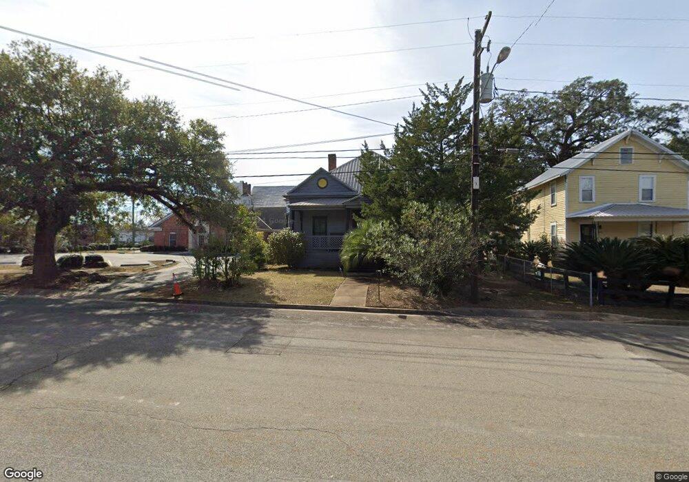 609 N Broad St, Thomasville, GA 31792 - photo 1