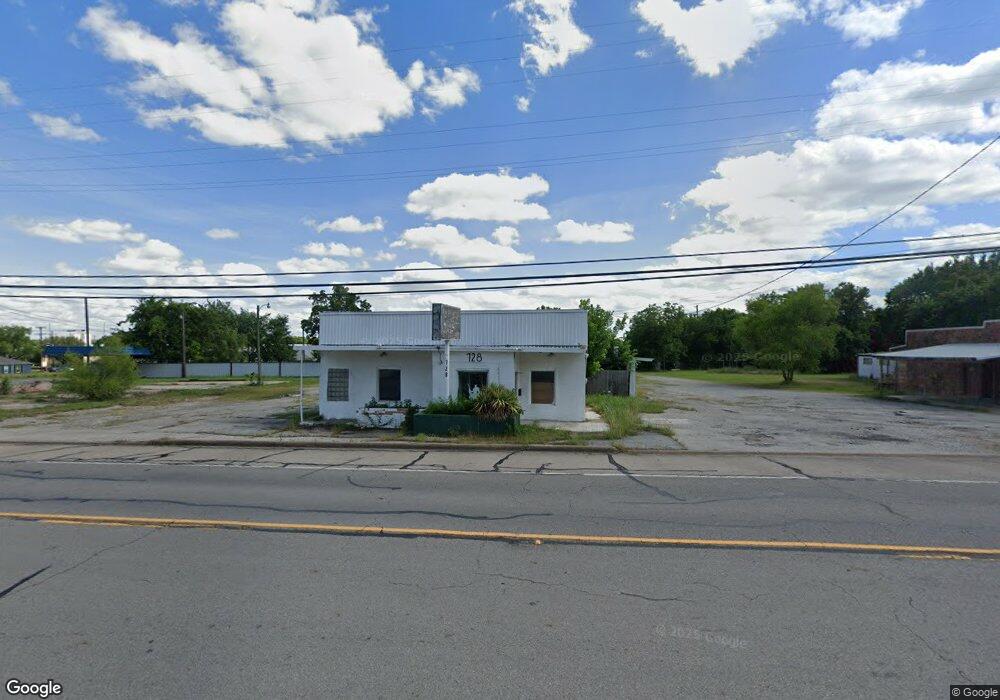 728 E Sam Rayburn Dr, Bonham, TX 75418 - photo 1