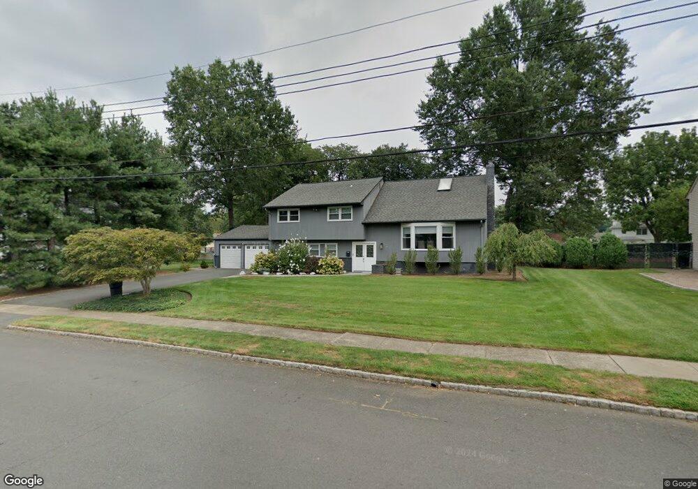 10 Cayuga Ct, Springfield, NJ 07081 - photo 1