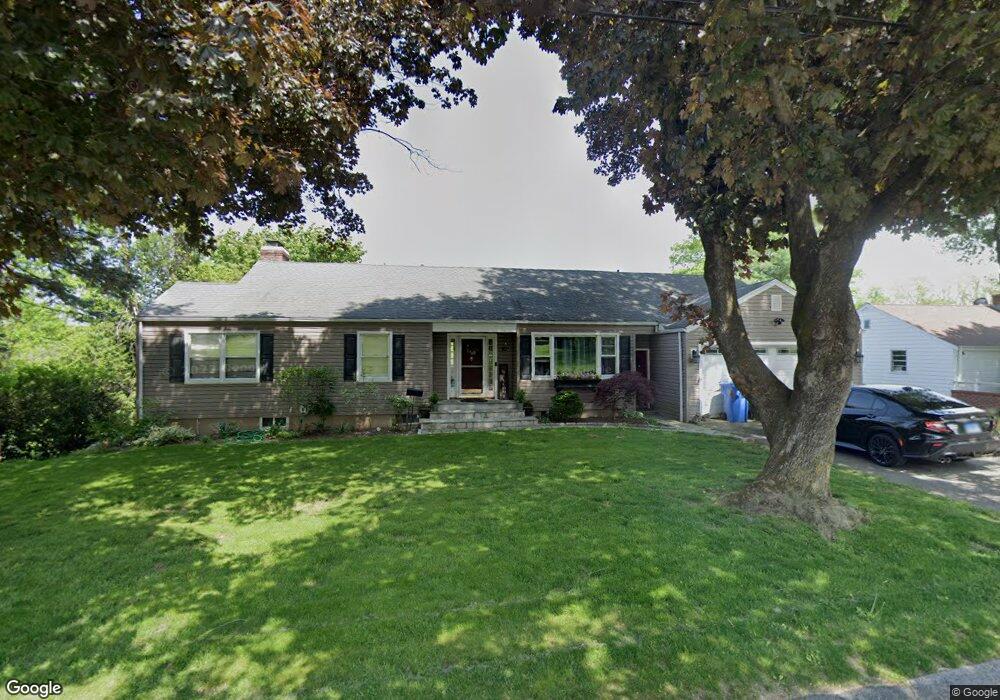 50 Calhoun Ave, Trumbull, CT 06611 - photo 1