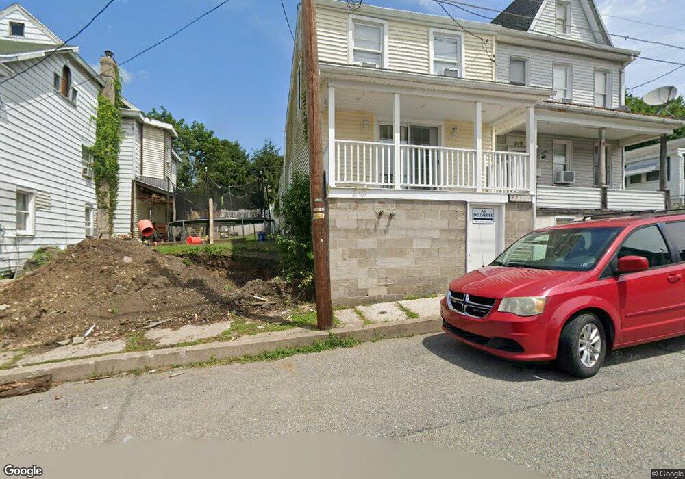 211 Brown St, Tamaqua, PA 18252 - photo 1