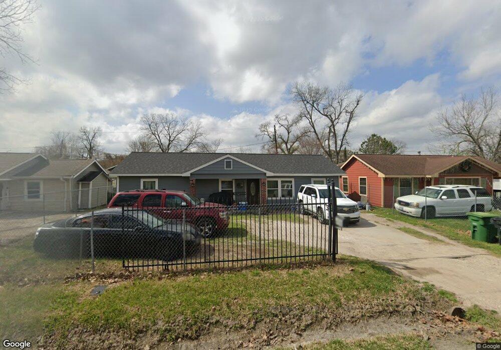 9301 Highlawn St, Houston, TX 77022 - photo 1