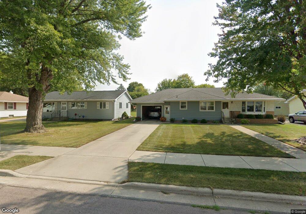 1525 Elmwood St, New Ulm, MN 56073 - photo 1