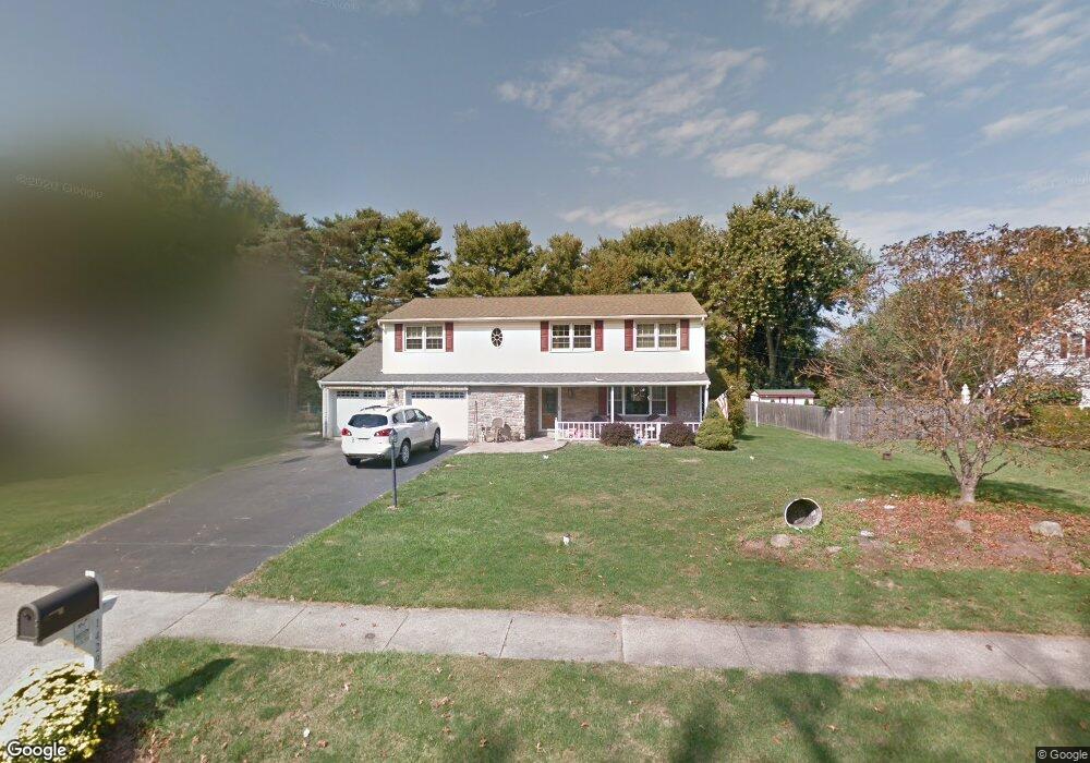 1429 Cathys Ln, North Wales, PA 19454 - photo 1