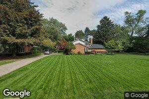 7 Fairlake Ln, Grosse Pointe Shores, MI 48236
