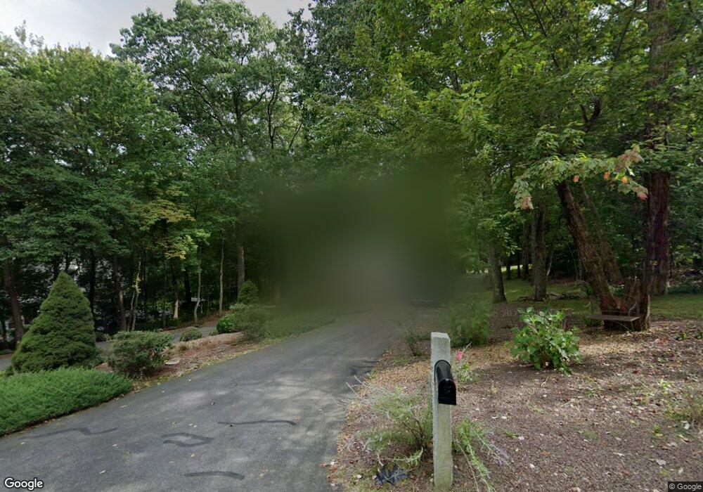 10 Algonquin Dr, Wilbraham, MA 01095 - photo 1