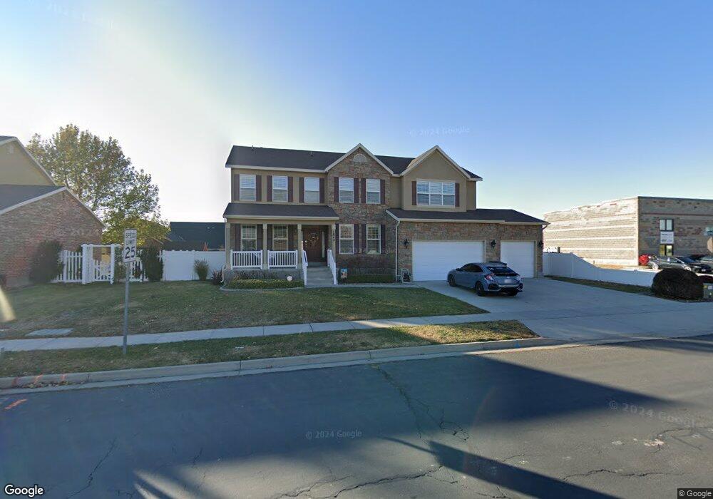 1842 Bluff Ridge Dr, Syracuse, UT 84075 - photo 1