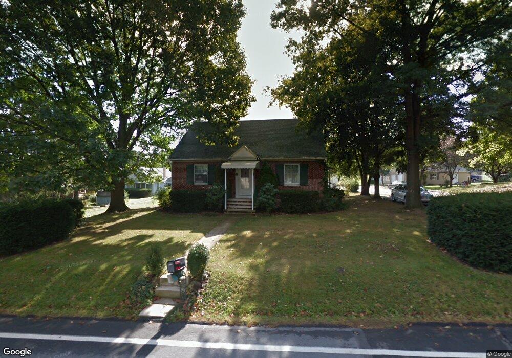 638 Mountain View Rd, Reading, PA 19607 - photo 1