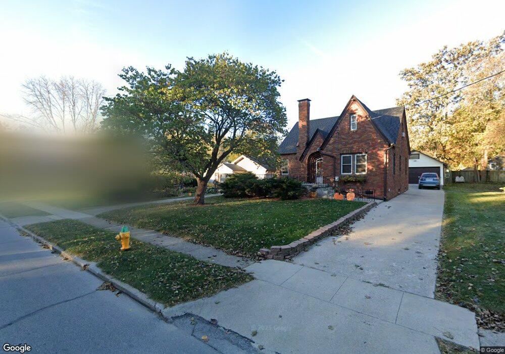 2122 36th St, Des Moines, IA 50310 - photo 1