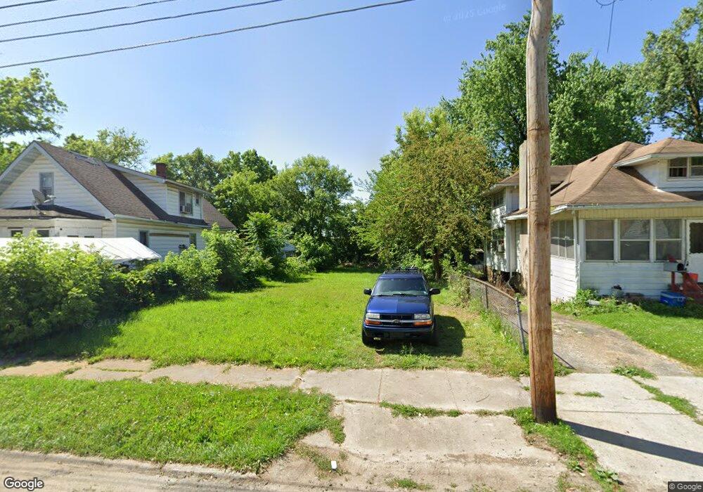 121 W Tobias St, Flint, MI 48503 - photo 1