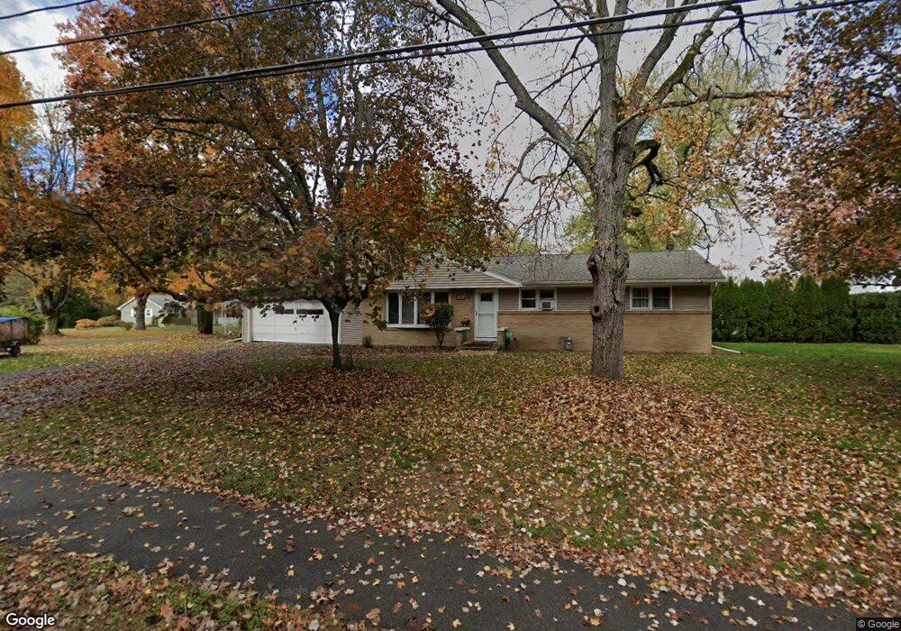 91 Brainerd St, South Hadley, MA 01075 - photo 1