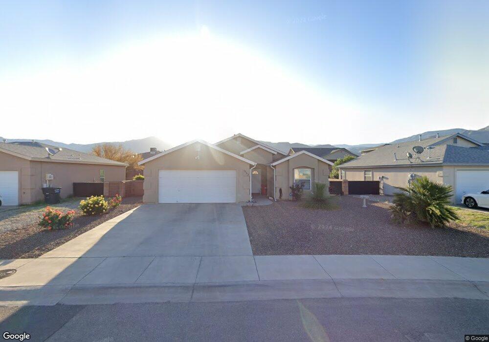932 Larkspur Ave, Alamogordo, NM 88310 - photo 1