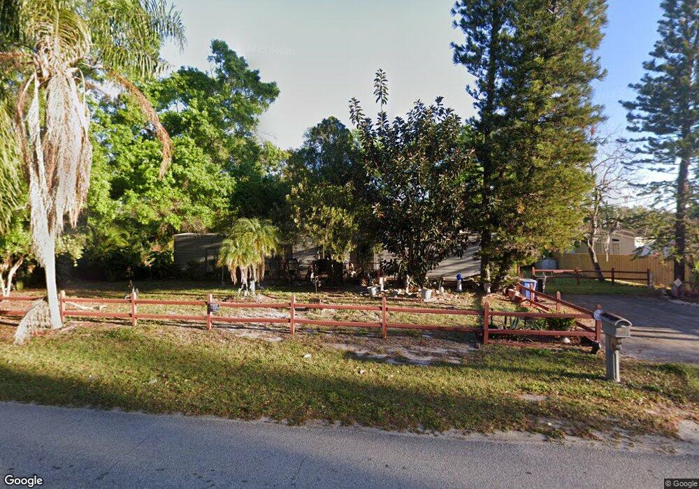 9338 Six Mile Creek Rd, Tampa, FL 33610 - photo 1