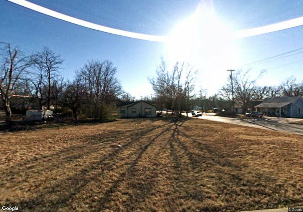 265 W Claremore St, Claremore, OK 74017 - photo 1