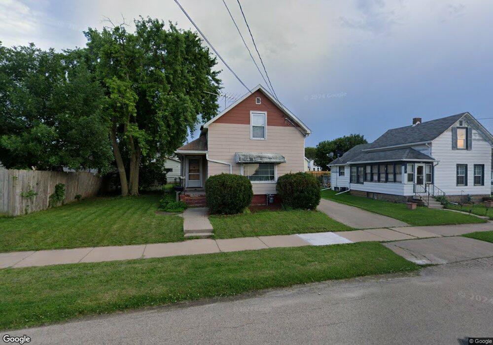 307 W 7th Ave, Oshkosh, WI 54902 - photo 1