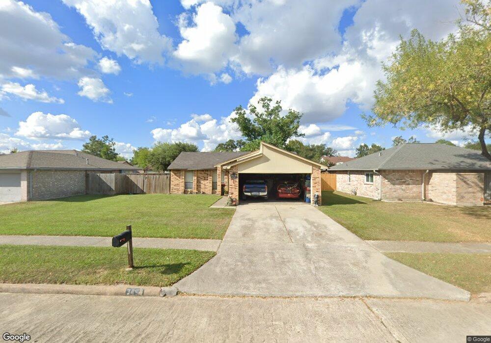 3422 Willow Tree Dr, Houston, TX 77066 - photo 1