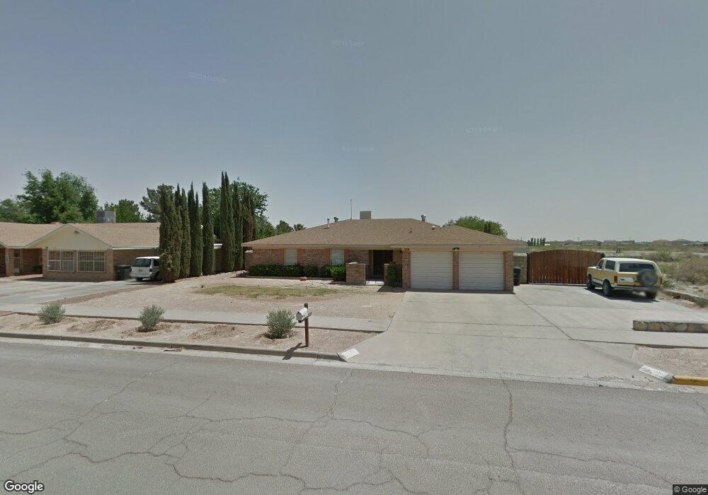 350 Cross River Rd, Horizon City, TX 79928 - photo 1