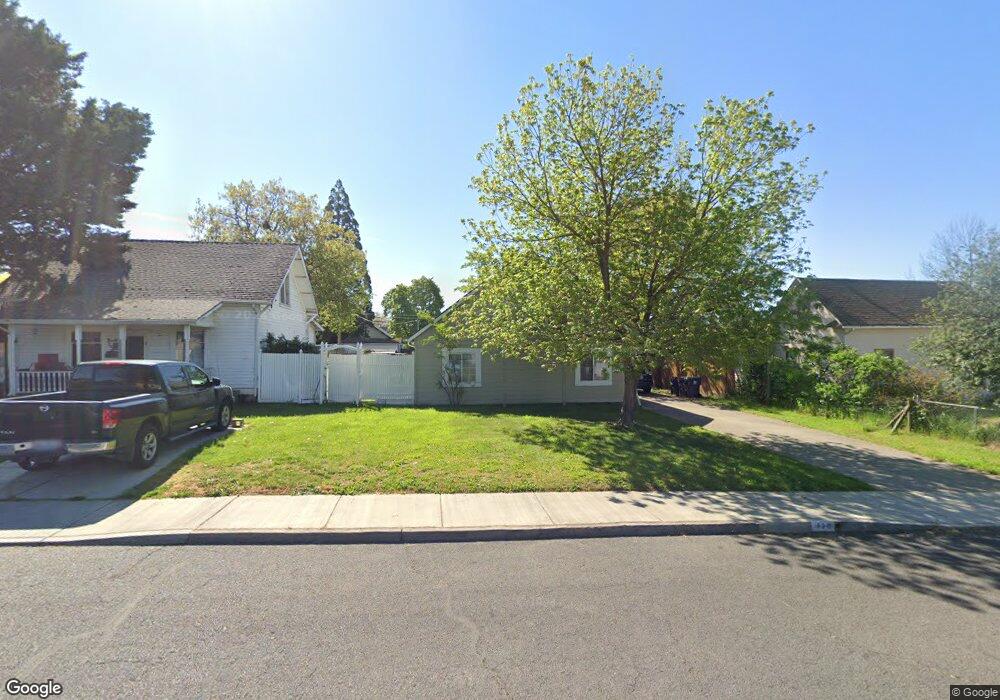 436 Laurel St, Central Point, OR 97502 - photo 1