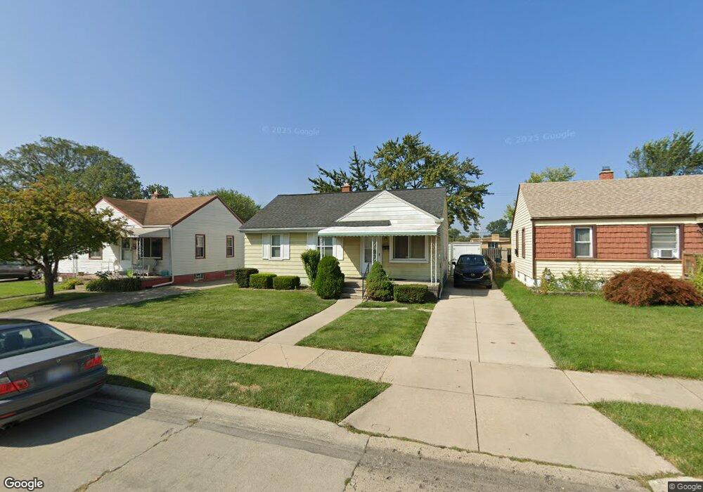 26221 Blumfield St, Roseville, MI 48066 - photo 1