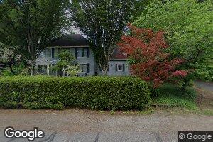 719 SW Maplecrest Ct, Portland, OR 97219