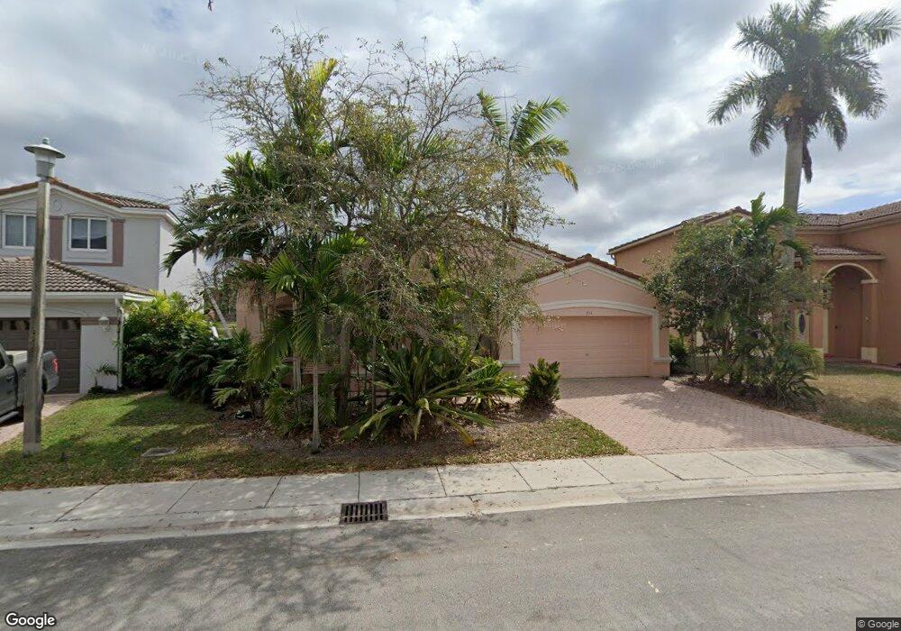 1714 E Harmony Lake Cir, Davie, FL 33324 - photo 1