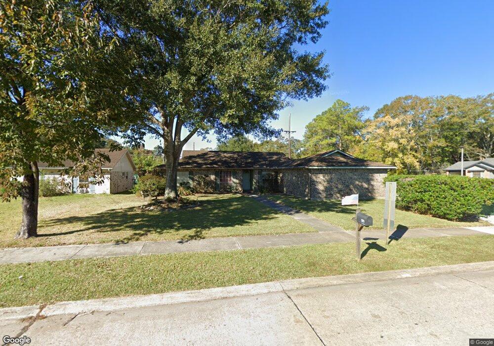 221 Melody Ln, Slidell, LA 70458 - photo 1