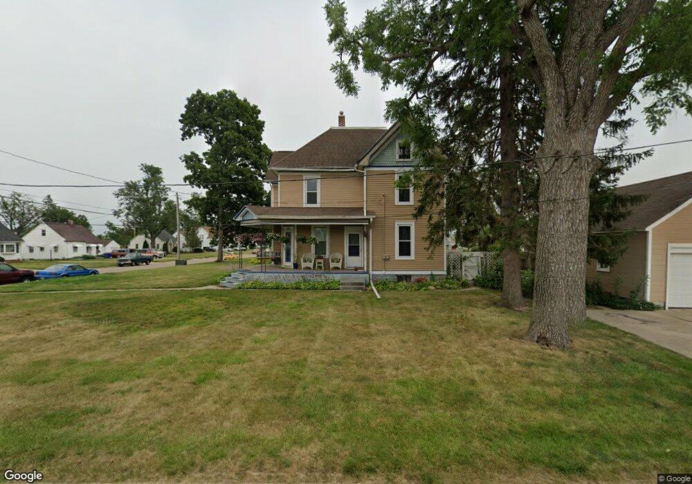 299 24th Ave SW, Cedar Rapids, IA 52404 - photo 1