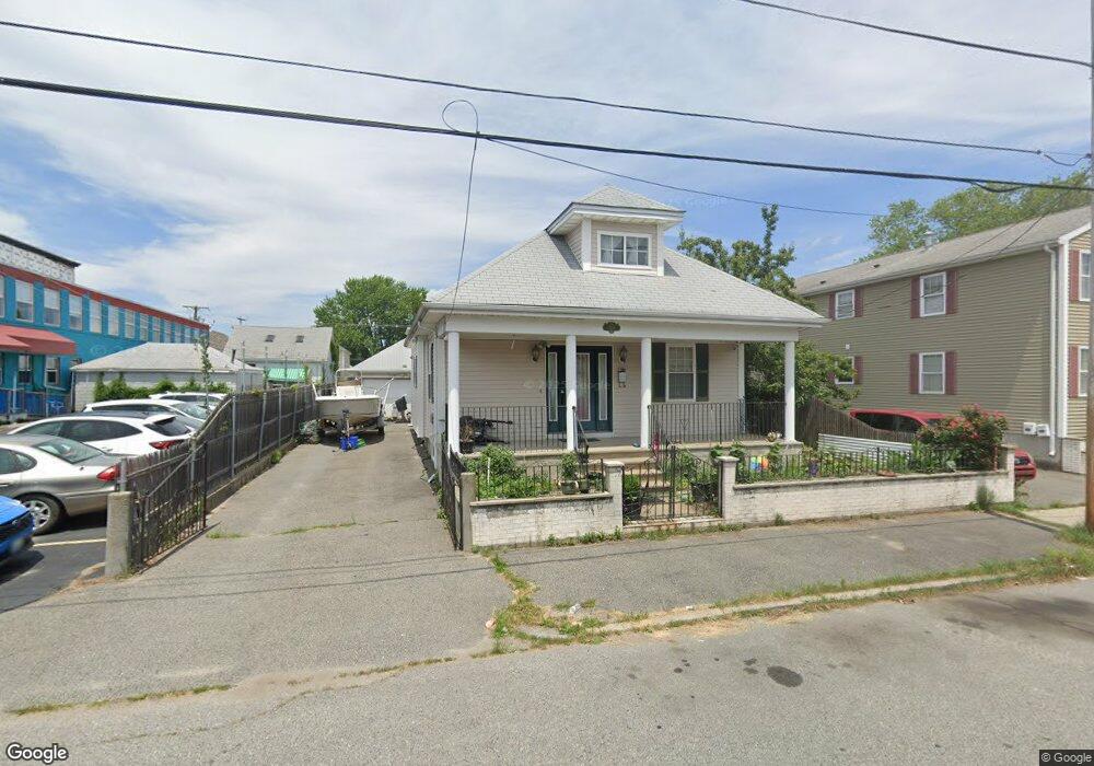 140 Webster St, Pawtucket, RI 02861 - photo 1