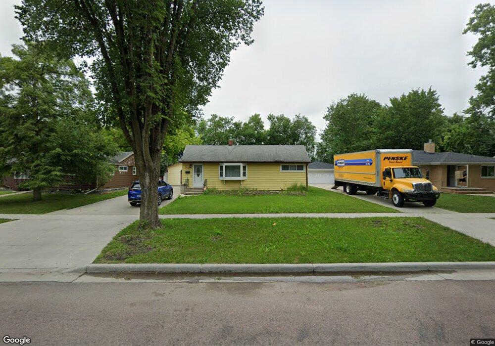 2218 10th St N, Fargo, ND 58102 - photo 1