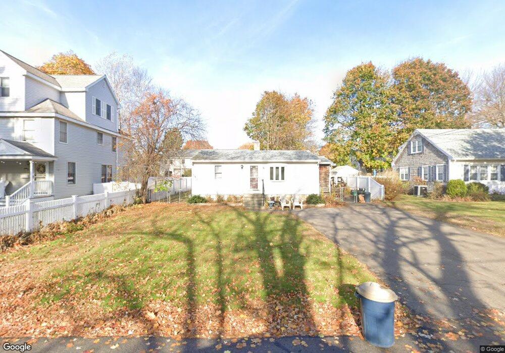 38 Myrtle Ave, Newburyport, MA 01950 - photo 1