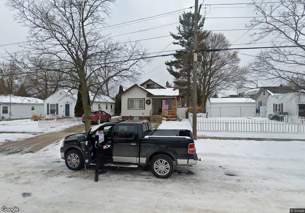 2043 Emerald Ave NE, Grand Rapids, MI 49505 - photo 1