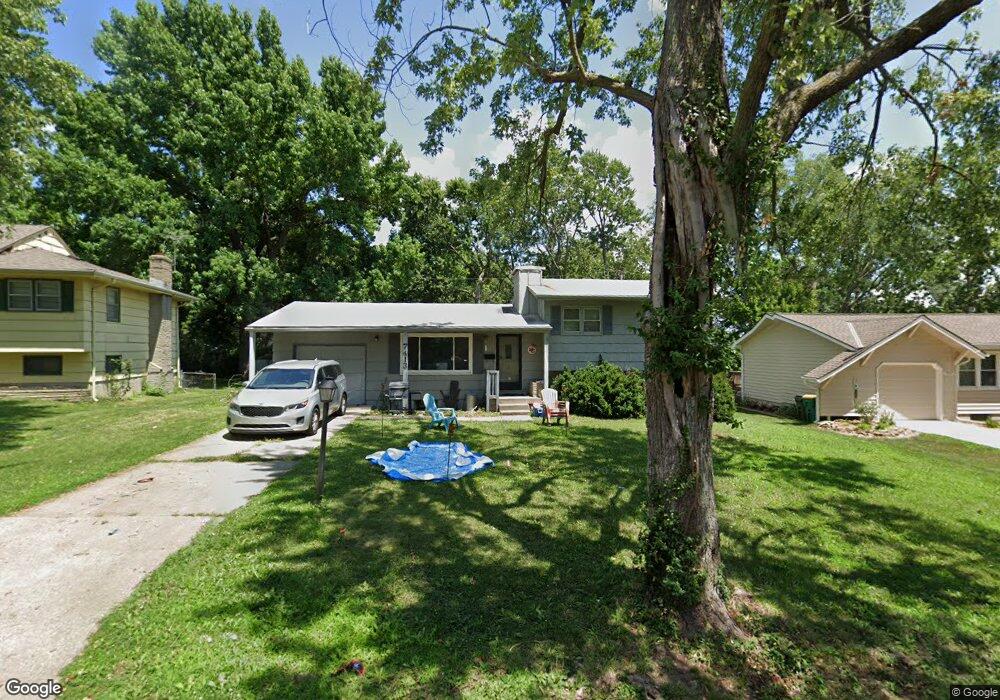 7413 Goddard St, Shawnee, KS 66203 - photo 1