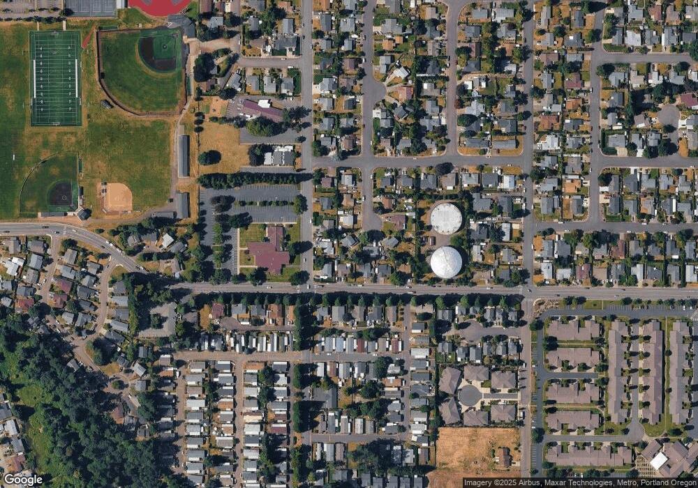 1233 S Elm Ct, Canby, OR 97013 - photo 1